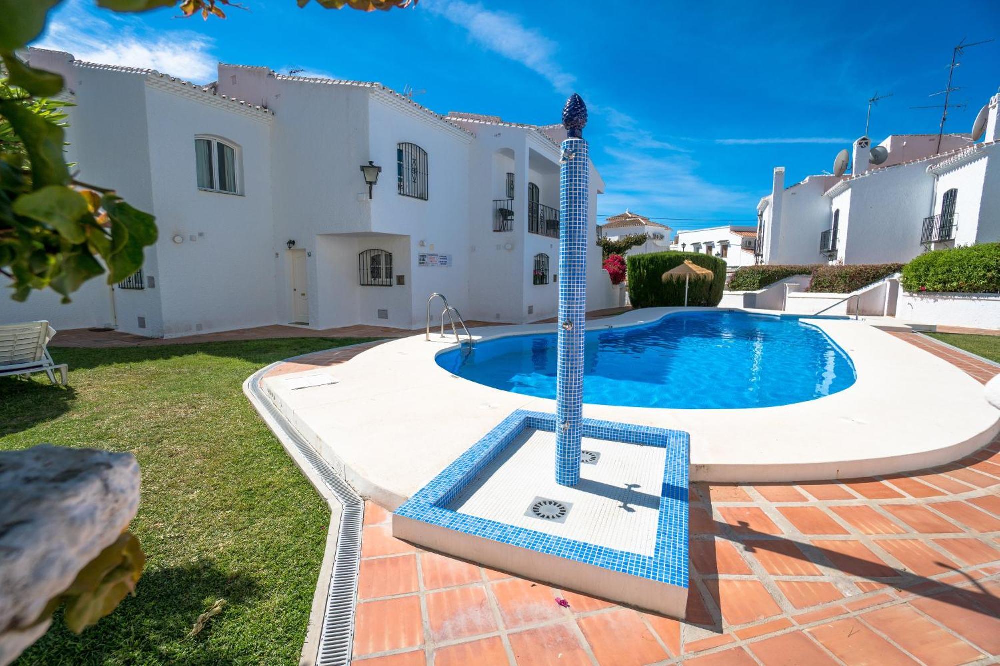 Pinos 20 Menyber Villa Nerja Exterior photo